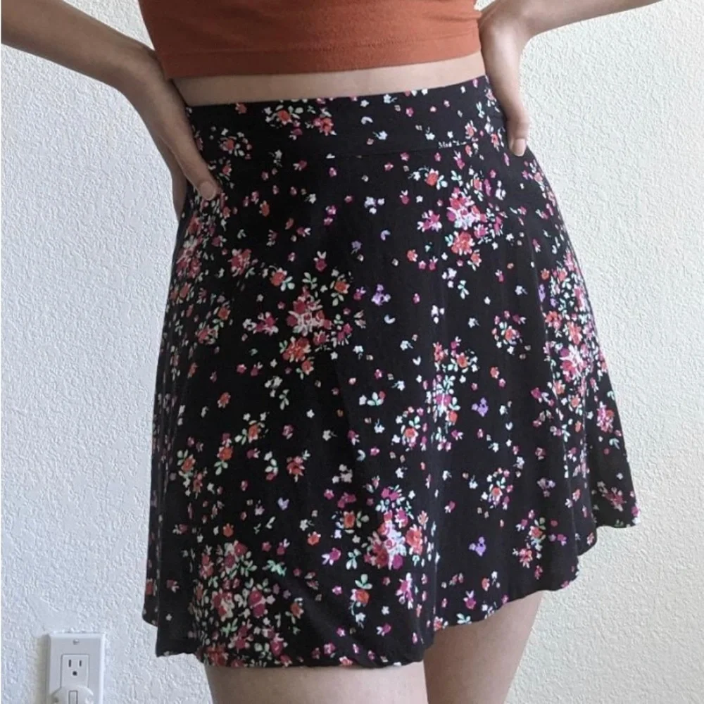 Bethany Mota floral crop top skater skirt set XS